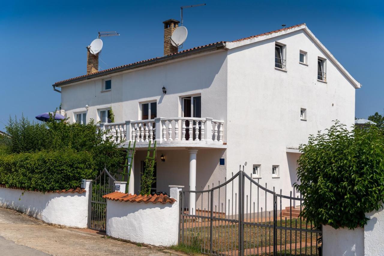 Apartments Oliva Poreč Exteriör bild